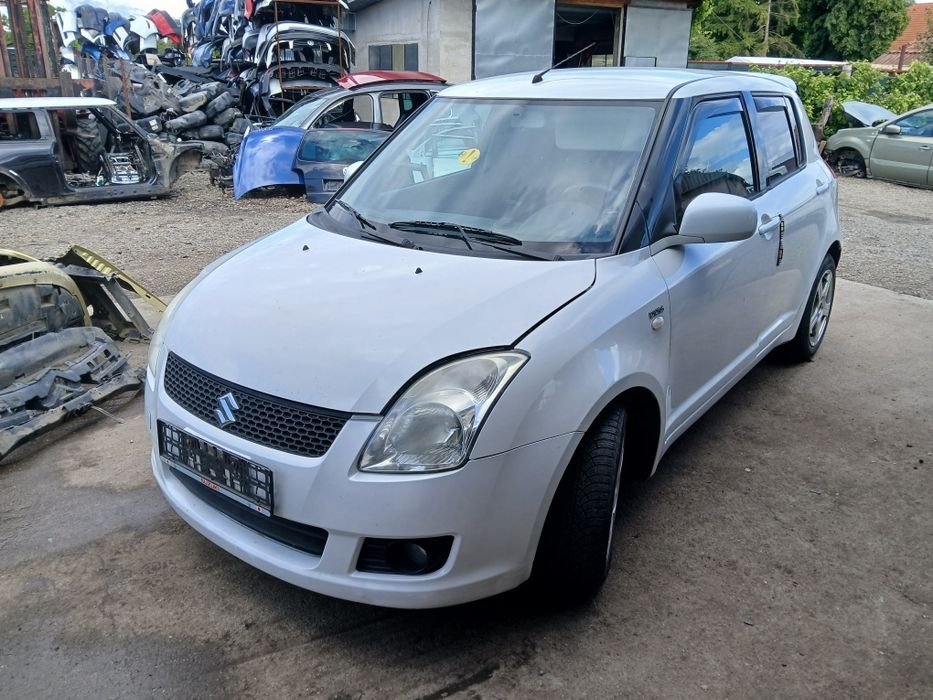 Dezmembrez Piese Suzuki Swift din 2009