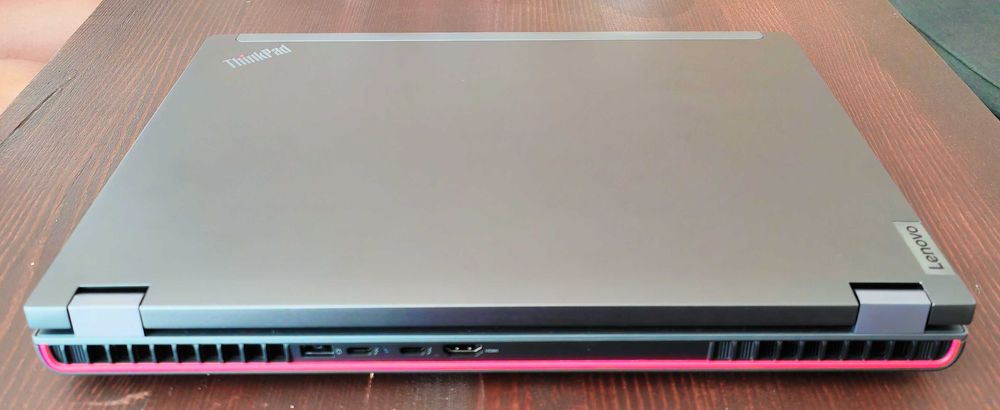 Core i7-13700HX/RTX Ada 1000 6GB/32GB RAM/1TB SSD/Lenovo P16 Gen 2