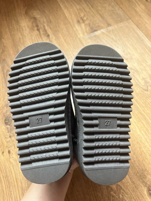 Продам НОВЫЕ детские угги