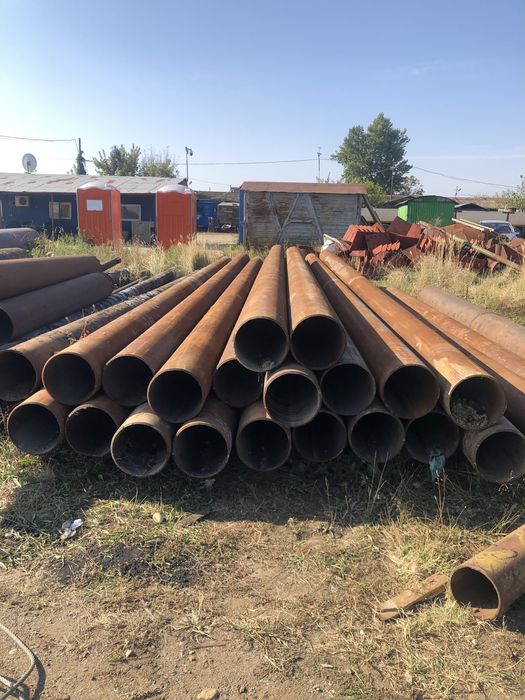 Vând teava metalică