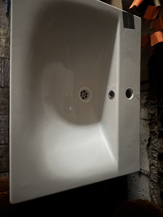 Продаю мойку с тумбой