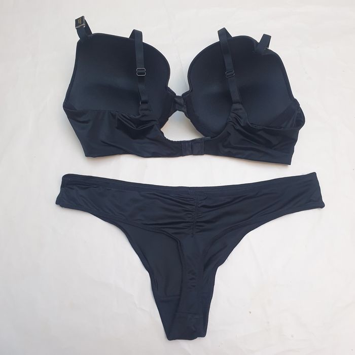 Set Victoria's Secret marimea  80C, nou