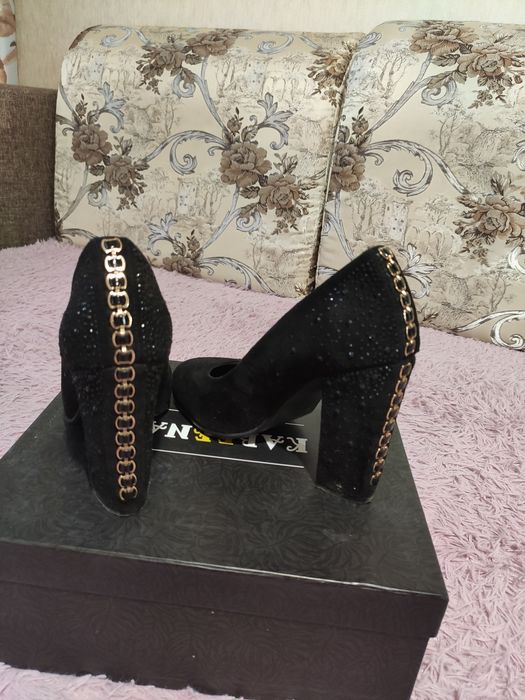 Туфли замша на каблуке