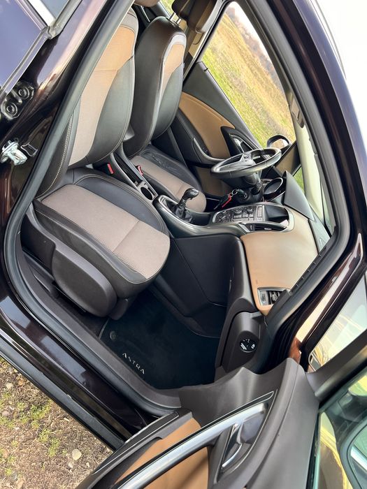 Opel Astra J 2.0d, 165cp, an 2011,euro 5