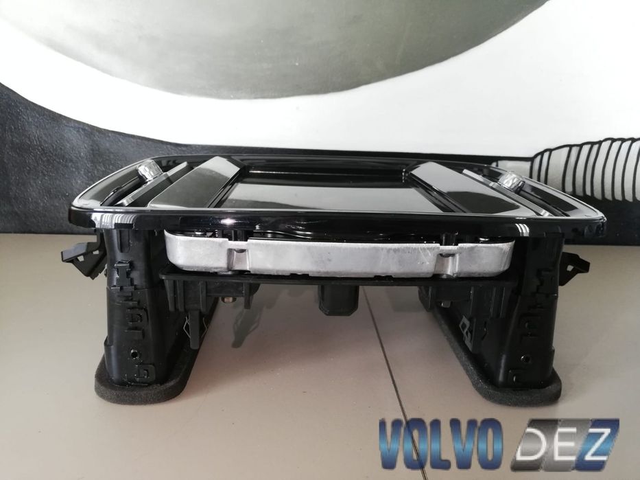 Display Volvo XC40, V60, V90, XC90 31442628, 32247465