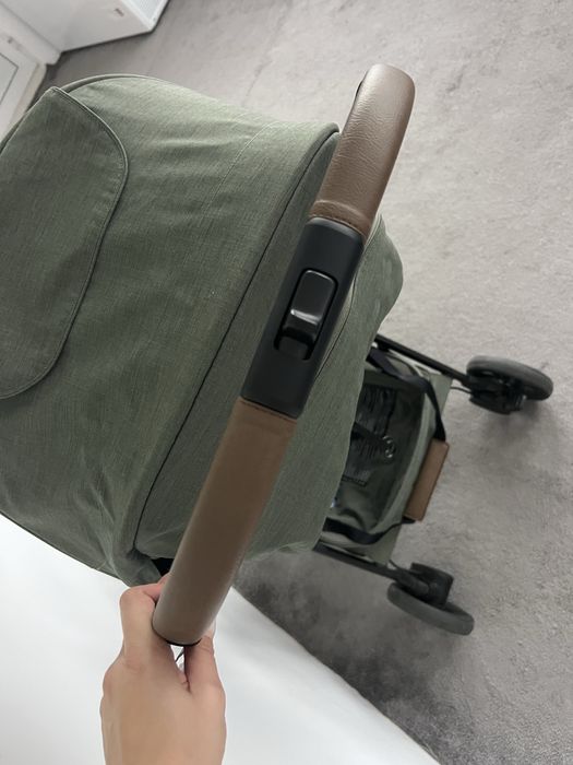 Carucior pentru copii Nuna- TRVL ultracompant cu pliere automata, Pine