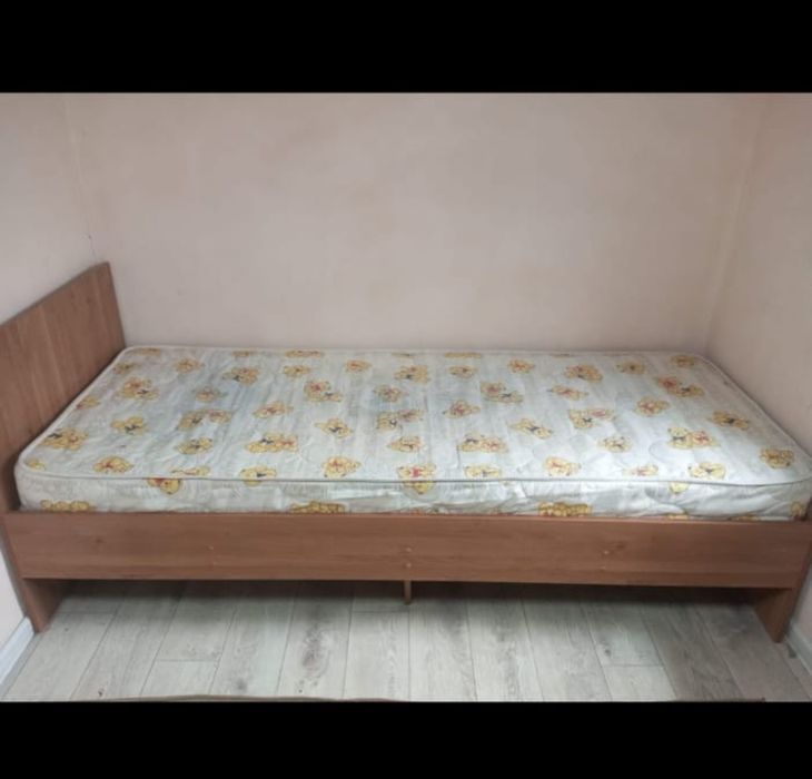 Отдам даром кровать