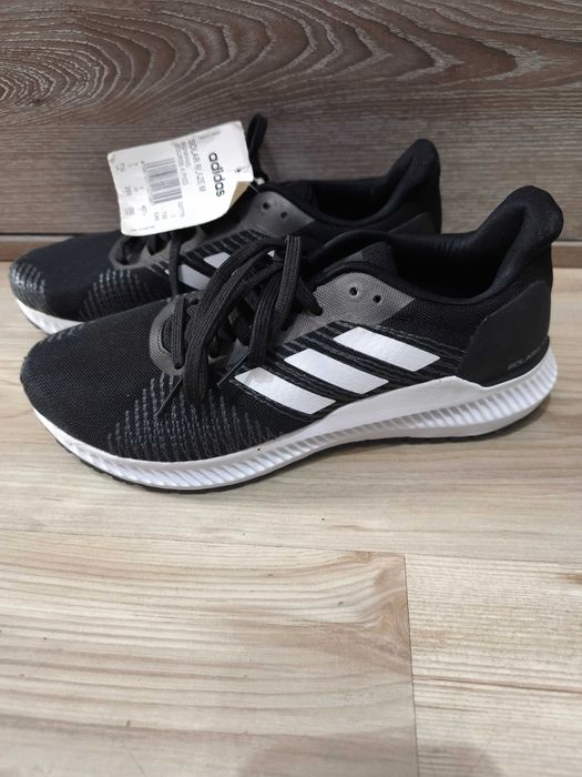 Продавам нови маратонки