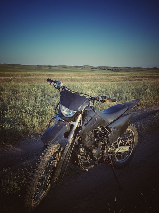 Мото эндуро 250 куб