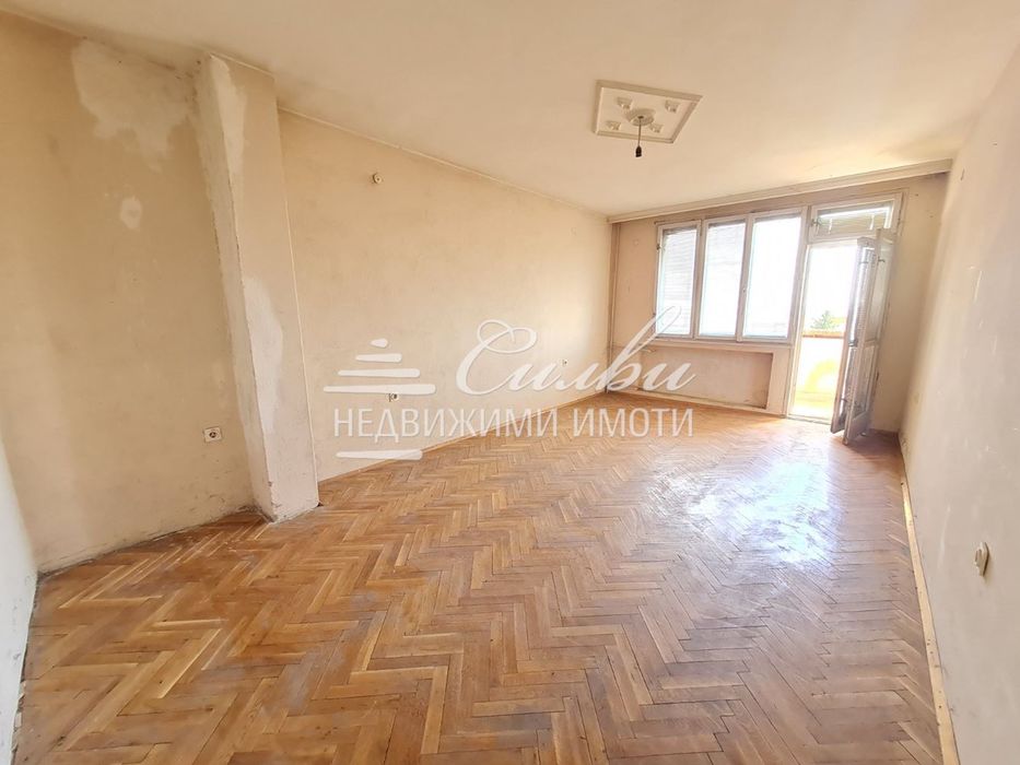 Продава се Тристаен апартамент в Шумен, Болницата - 97 кв.м за 973 €/кв.м - Снимка #3