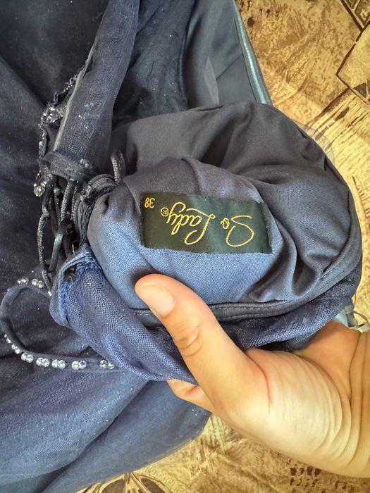 официална рокля с мъниста