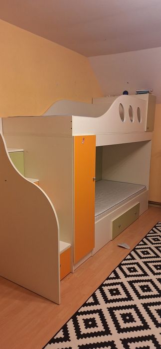 Dormitor  pentru copii cu pat suprapus