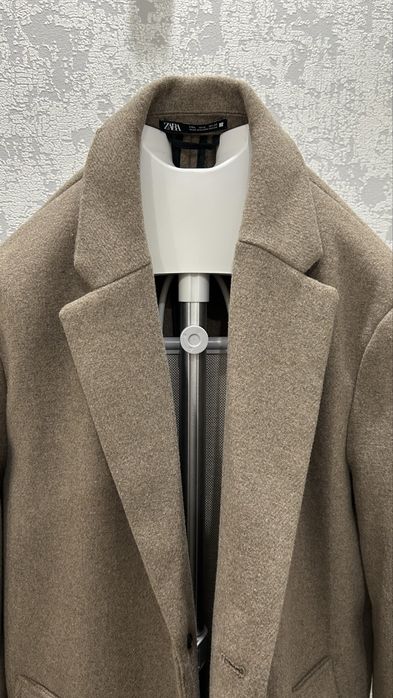 Польто от бренда Zara