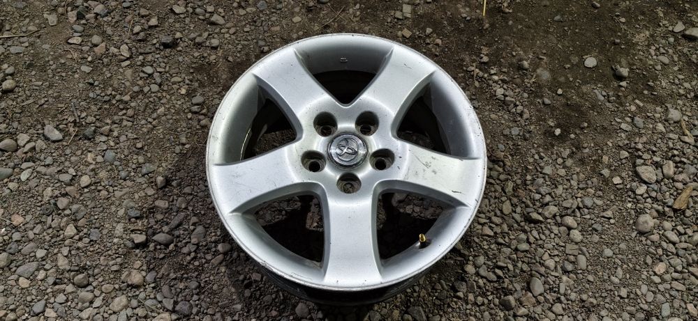 Оригинал. 1шт. Toyota Camry.