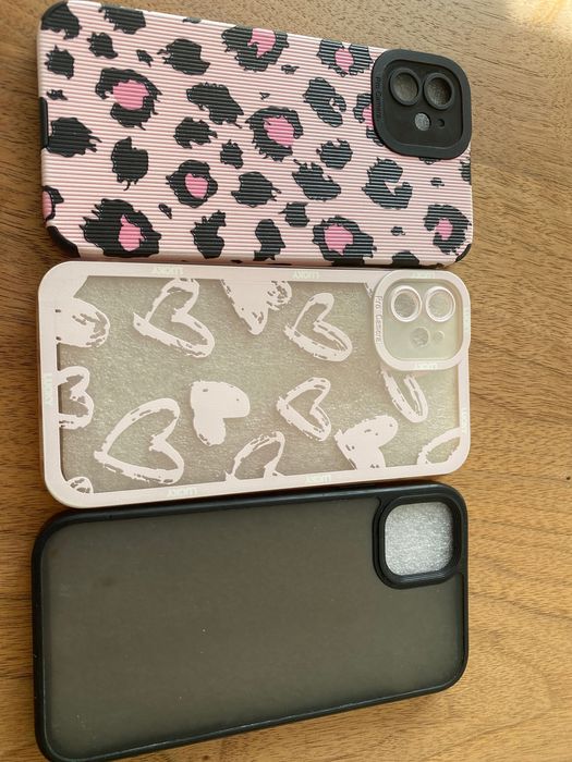 Калъфи за iPhone 11