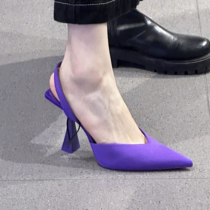 Продам новые туфли