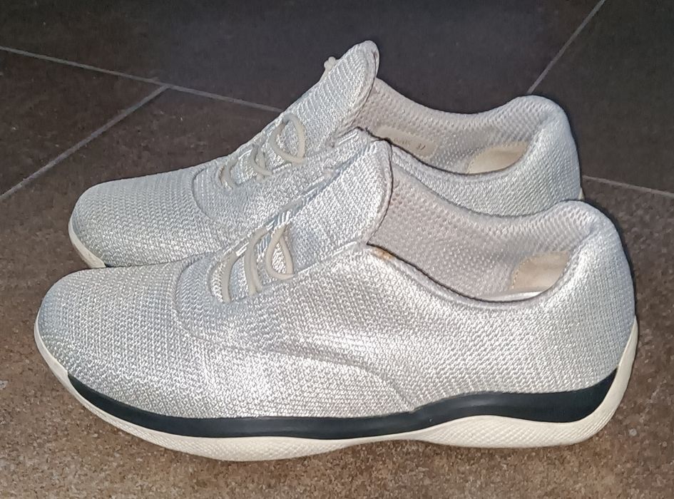 Vand sneakers Prada femei nr.37