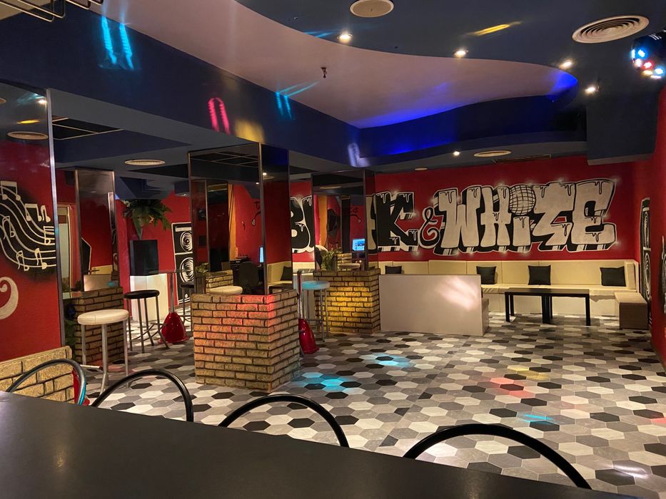 Зала под наем за Партита Black&White - Underground