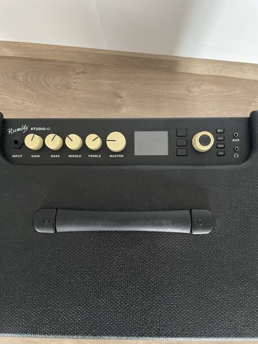 Combo Chitara Bass Fender Rumble Studio 40 (cub , amplificator)