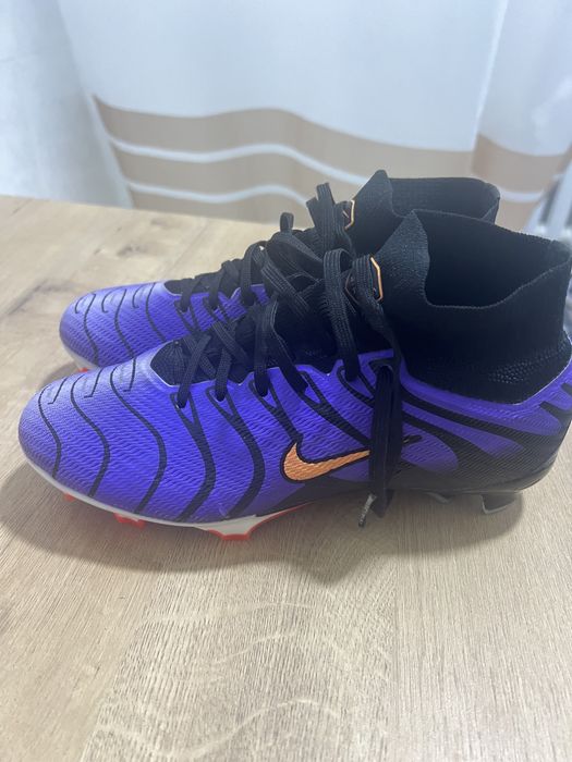 Бутсы футбольные