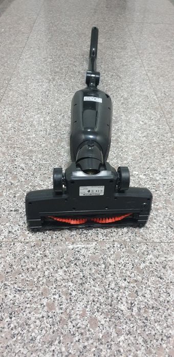 Aspirator vertical Rowenta