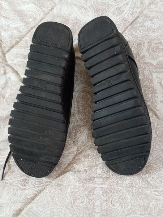 Продам женские туфли