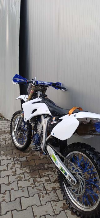 Yamaha yz 250f.     2010