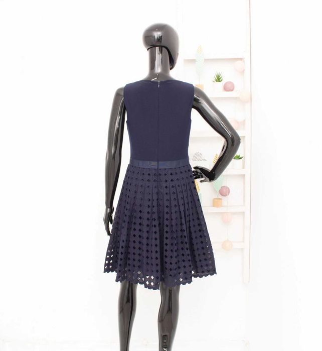 Ralph Lauren оригинална дамска рокля синя с бродирана пола плисе S