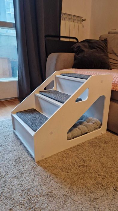 trepte/scara cu refugiu pentru animale de companie (caini/pisici)