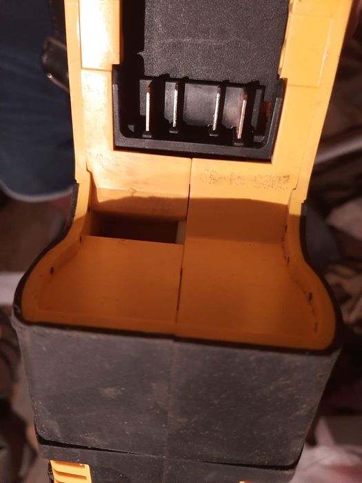 Dewalt rotopercutordch 253 nou 2025
