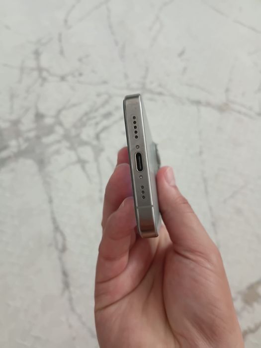 IPhone 16 pro 256 Gb NanoSIM+eSIM