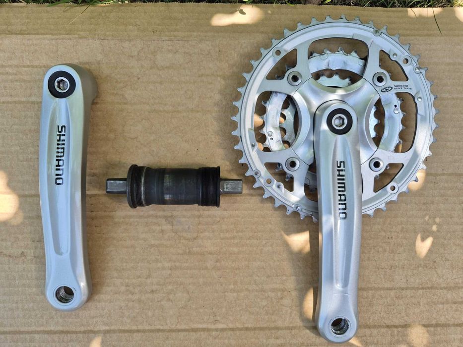 Angrenaj pedalier Shimano FC-M440, ax BB-LR-27, FC-M20, ax BB-UN-26