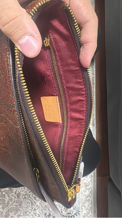 Продам барсетку ETRO