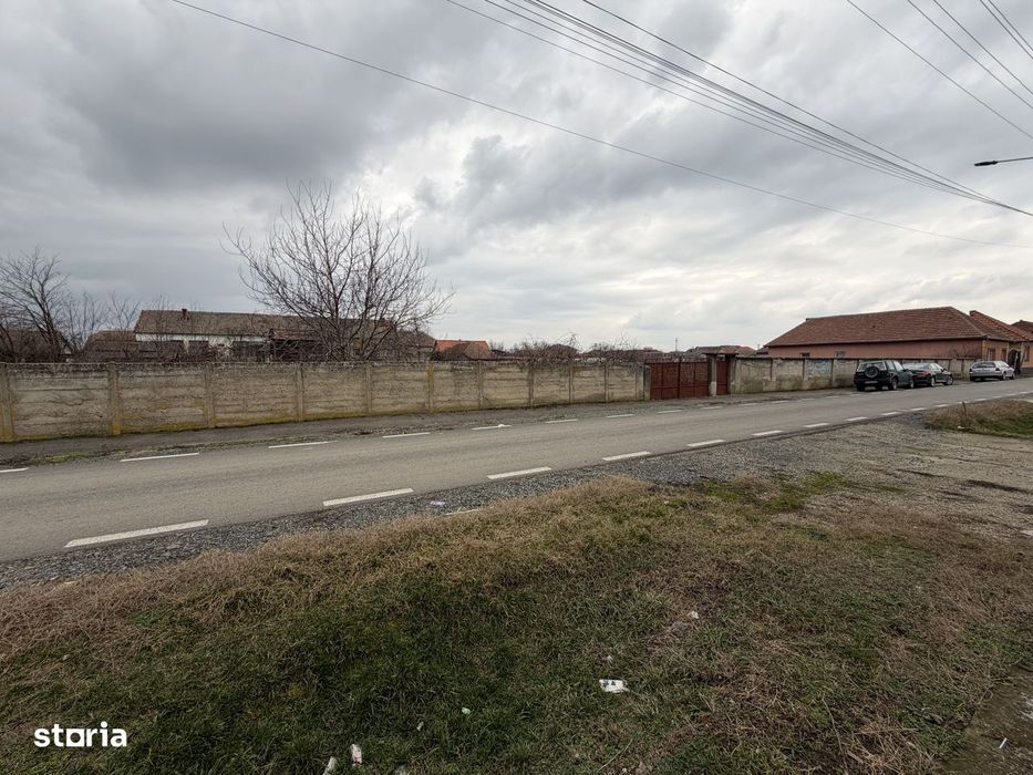 Casă de vânzare cu Teren4319mp PotențialViitorPozitieComercial Curtici