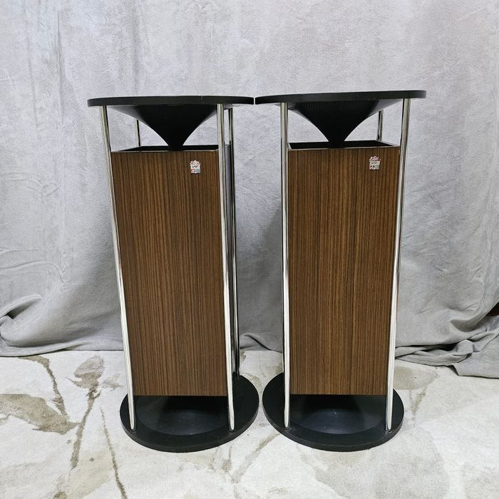 Boxe omnidirecționale Windsor vintage