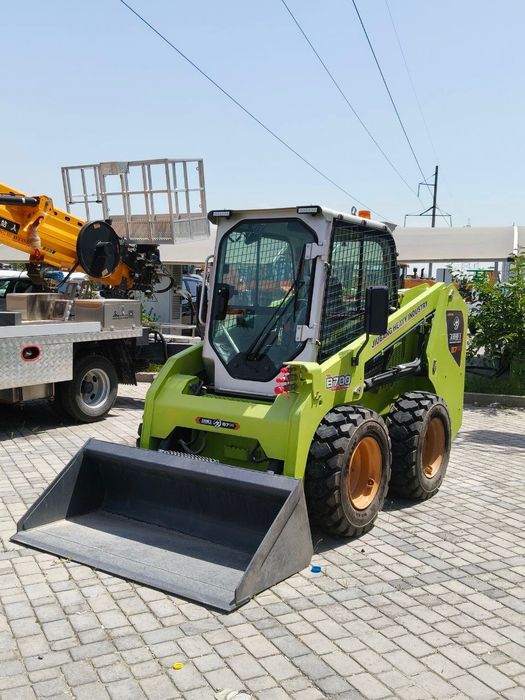 Pogruzchik JB 700