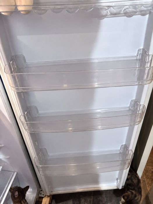Продам б/у холодильник