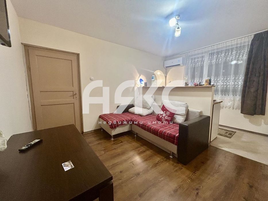Продава се Двустаен апартамент в София, Толстой - 45 кв.м за 1247 €/кв.м - Снимка #1