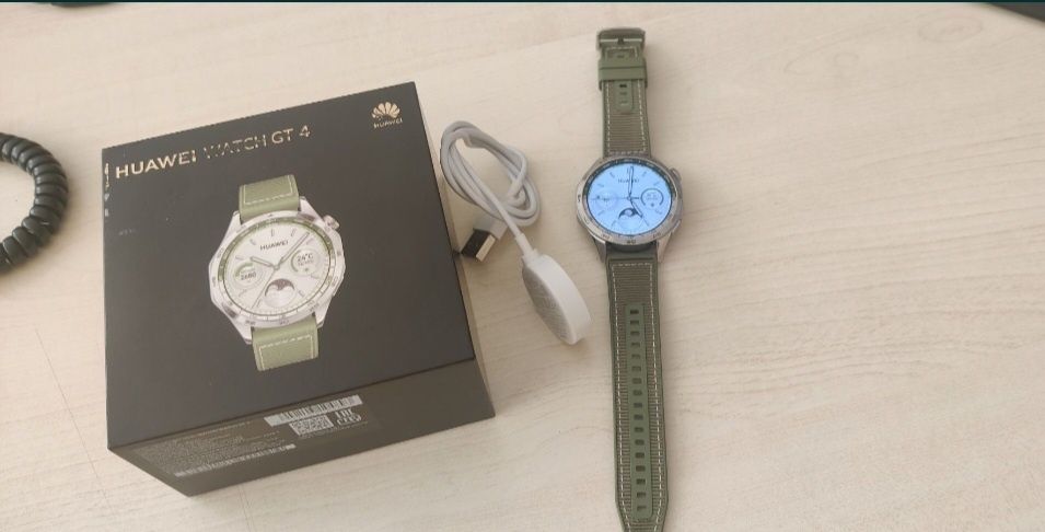 Продам смартчасы Huawei Watch GT4