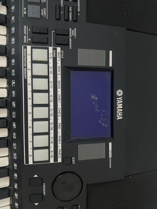 Продаю легендарную yamaha psr-550