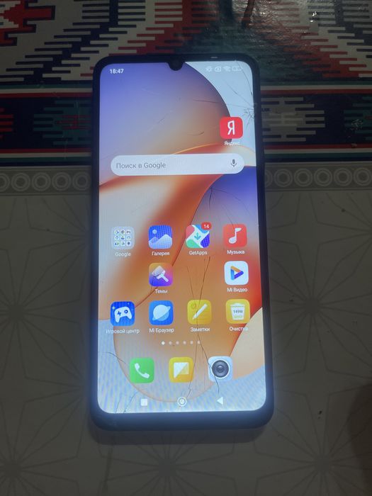 Продается телефон Redmi 13c