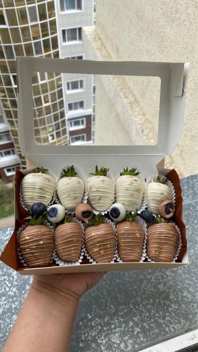 Клубника в шоколаде Астана