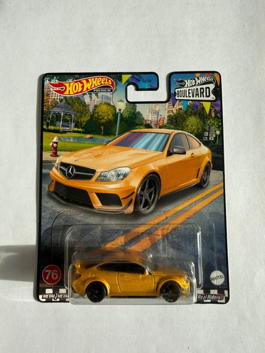 Hot Wheels Premium Mercedes-Benz AMG GT