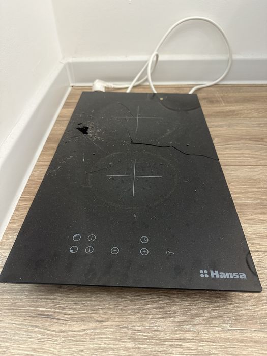 Продаю электроплиту на запчасти