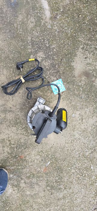 Pompa ape murdare Jung