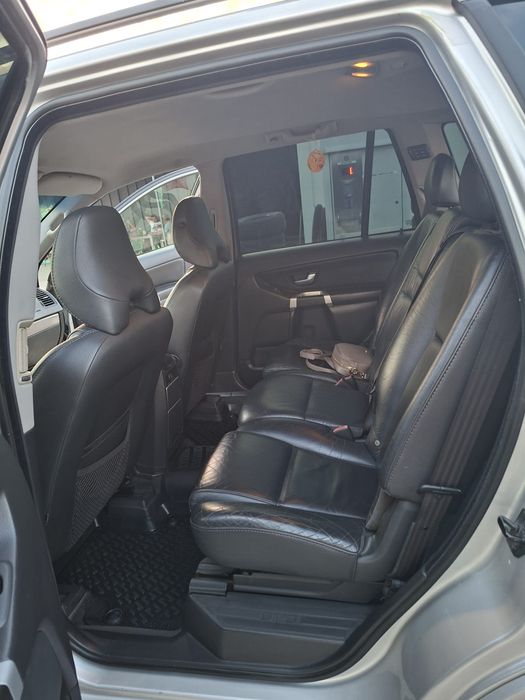 De vanzare VOLVO XC90 2007