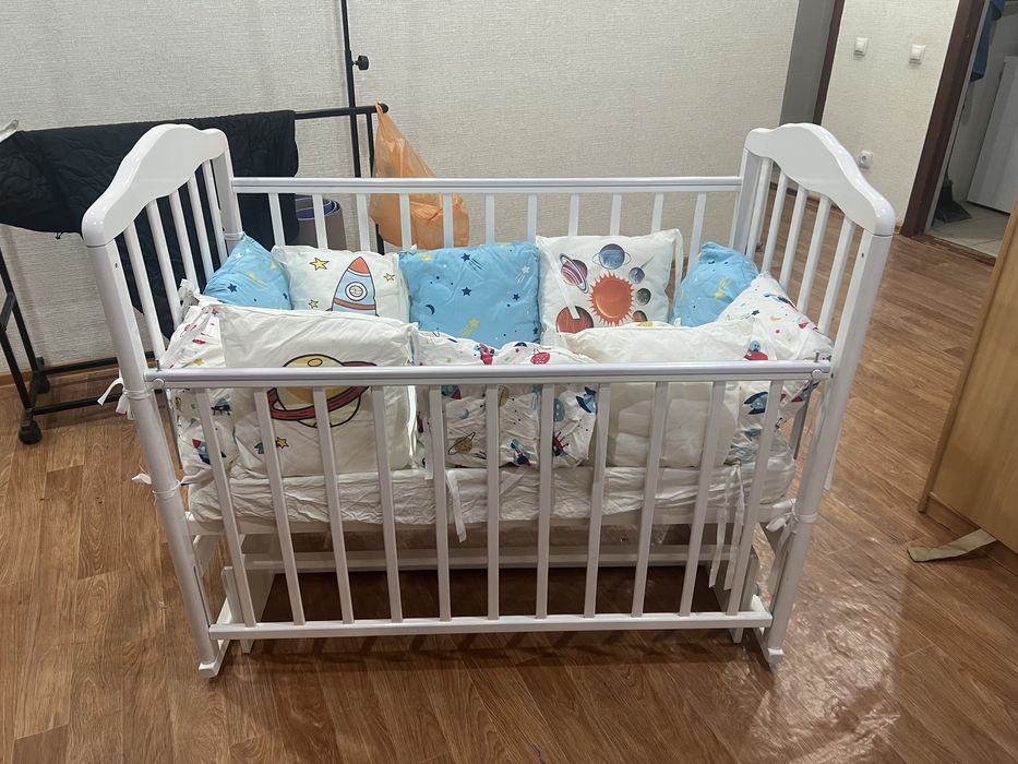 Детский кровать