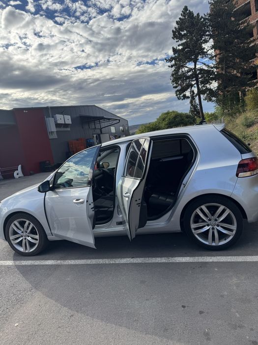 VW Golf 6 • 2.0 TDI • 140 к.с. • Всичко обслужено