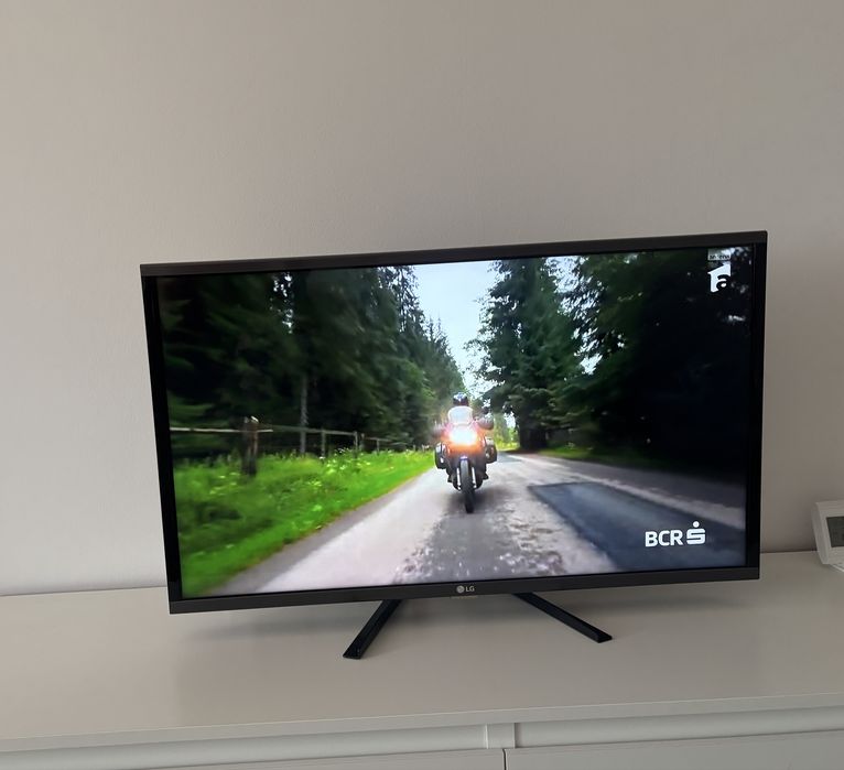 TV LG diagonala 80cm
