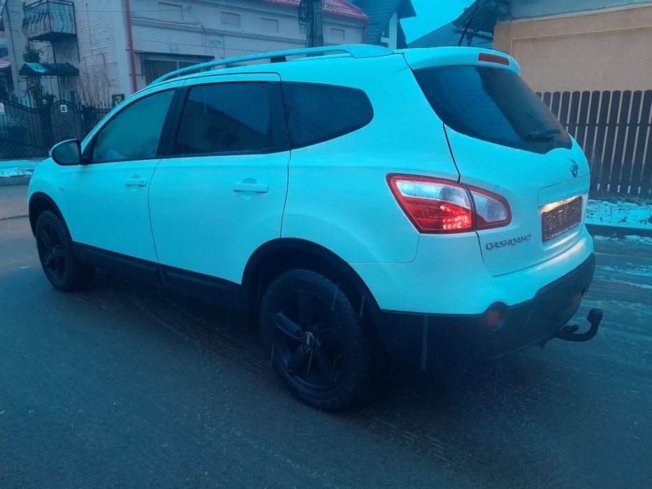 Nissan Qashqai +2..  7 locuri.. 4x4 ..4x2  an  fab 2012